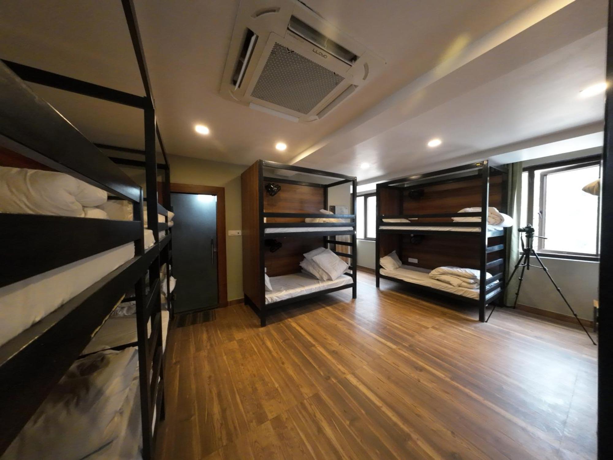 Hotel Hostel Vimal Ganga Rishīkesh Exteriör bild