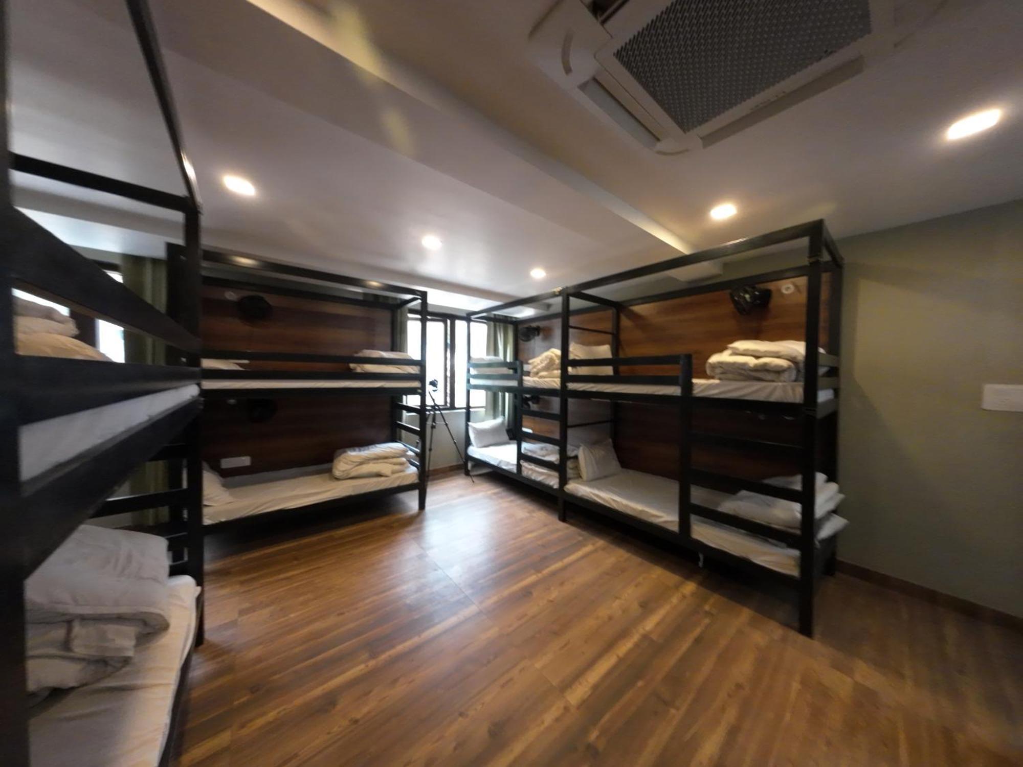 Hotel Hostel Vimal Ganga Rishīkesh Exteriör bild