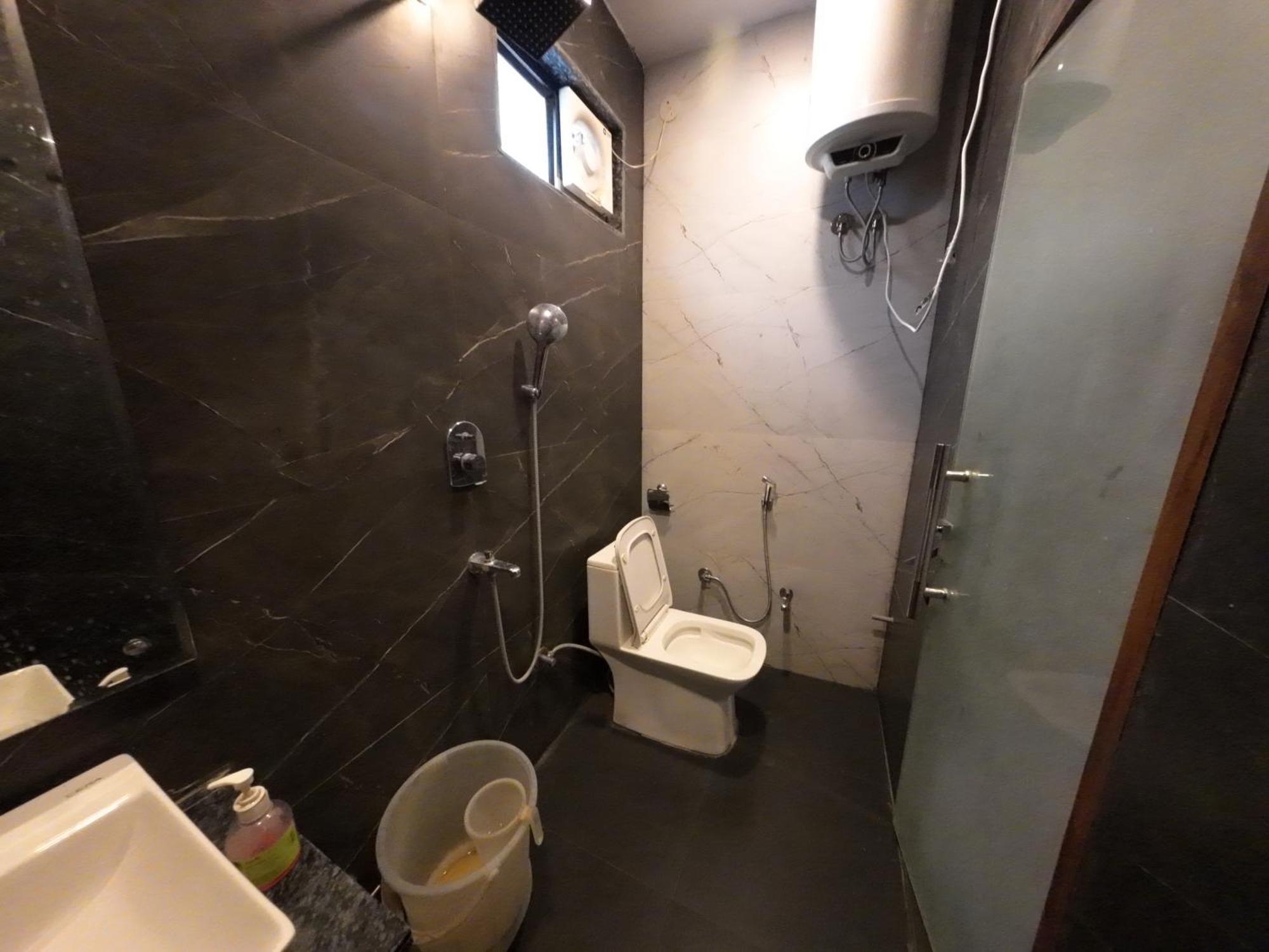 Hotel Hostel Vimal Ganga Rishīkesh Exteriör bild